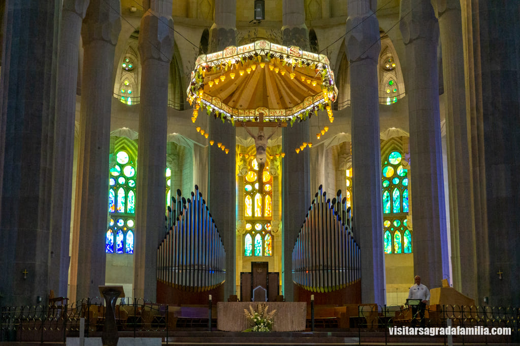 Altar Mayor en la Basílica de la Sagrada Familia